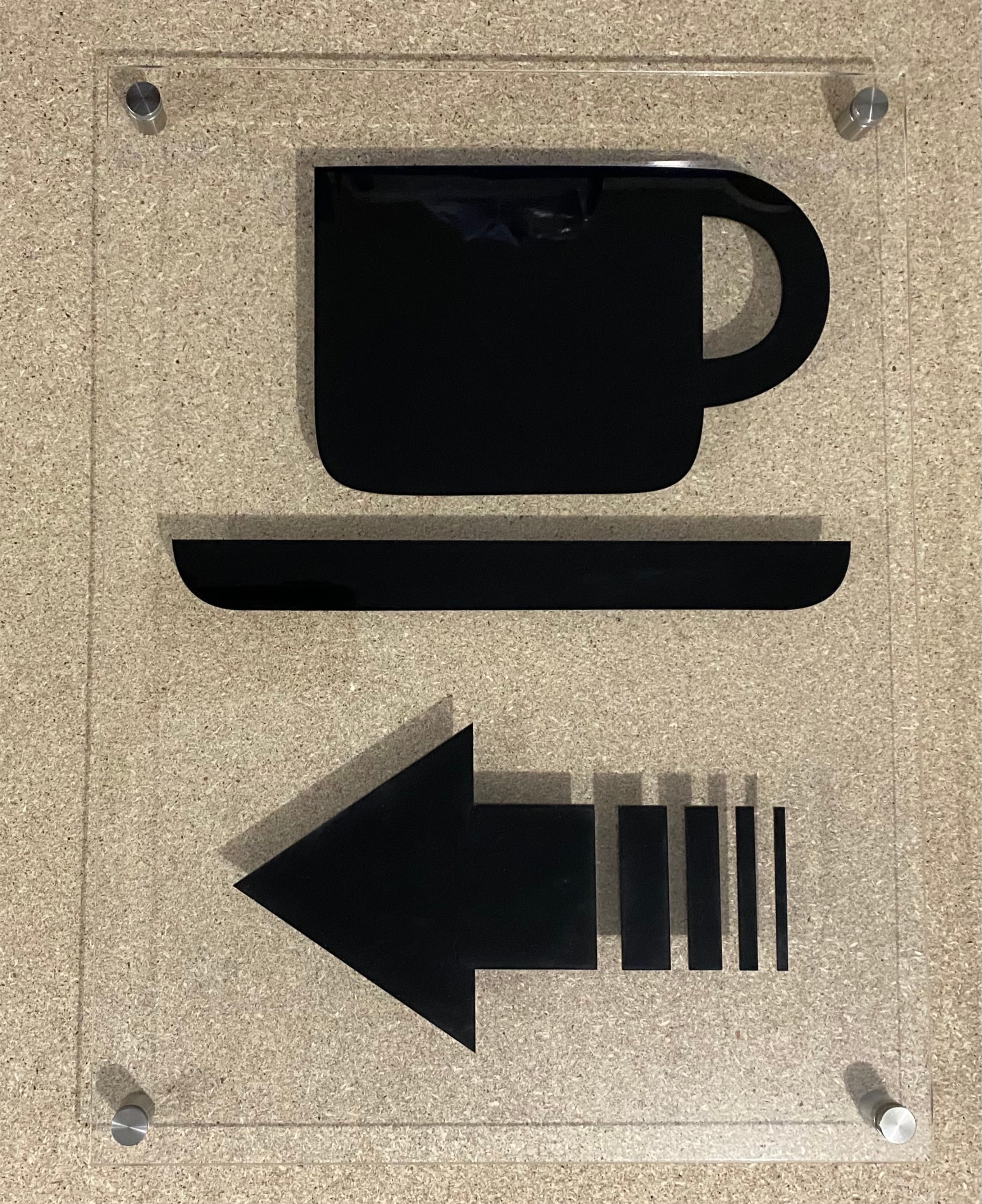 pancarte plexiglas salle de pause decoupée au laser